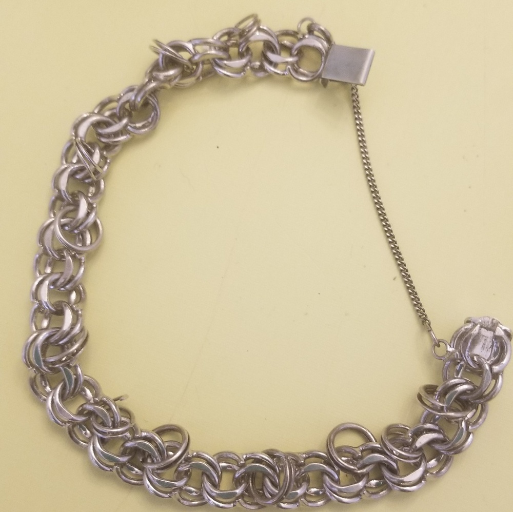 Charm bracelet
